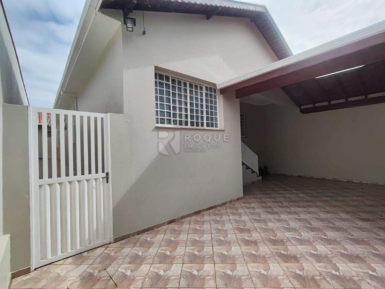 Casa Residencial para aluguel no bairro Vila Claudia: Garagem
