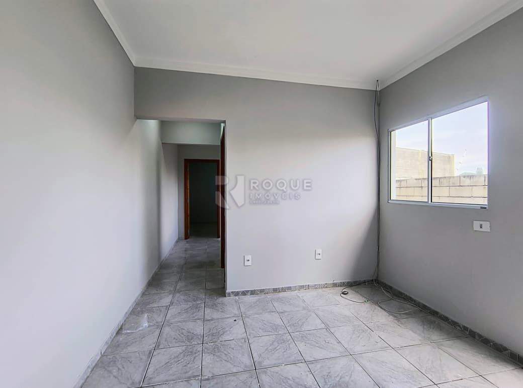 Casa Residencial para aluguel no bairro Jardim Cavinato: Sala