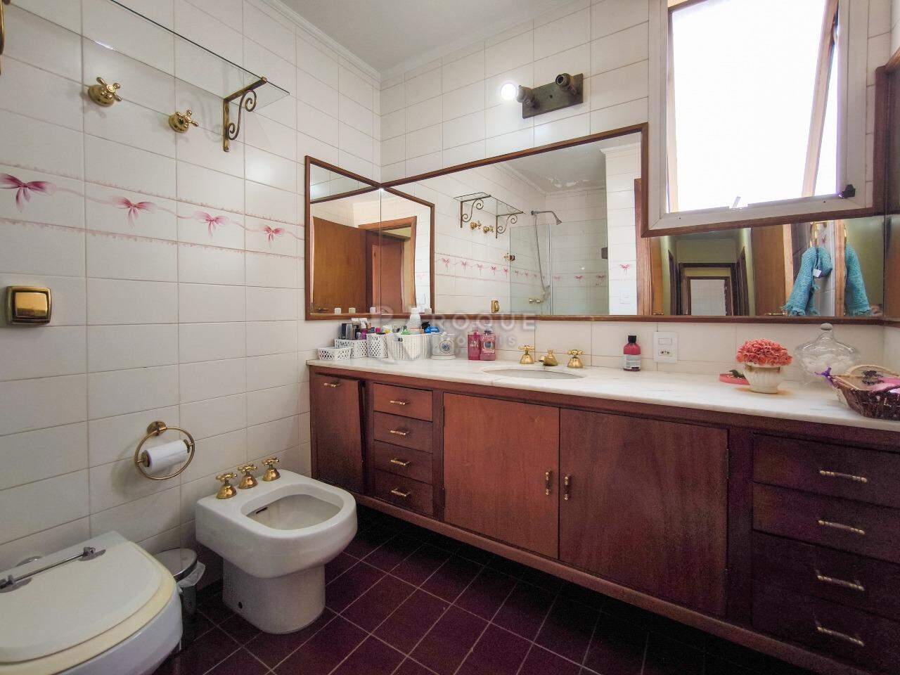 Apartamento à venda no bairro Vila Paraiso: WC SUÍTE 1