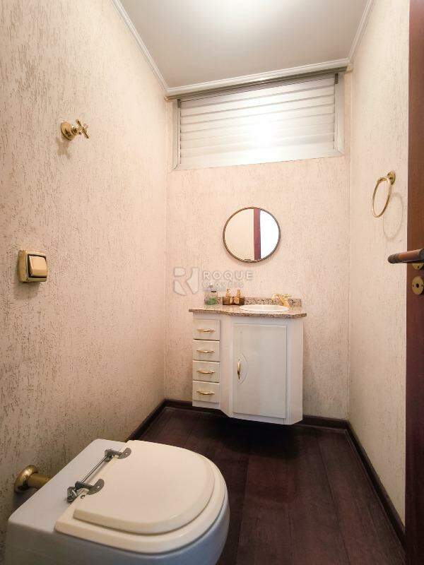 Apartamento à venda no bairro Vila Paraiso: LAVABO