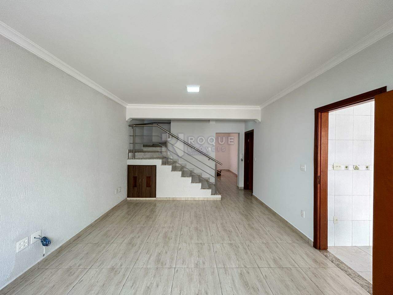 Casa em condomínio para aluguel no bairro Parque Residencial Roland: Copa 