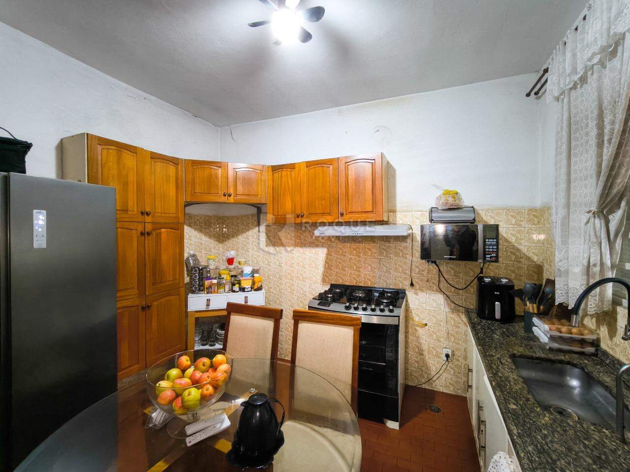 Casa Residencial à venda no bairro Vila Labaki: COZINHA