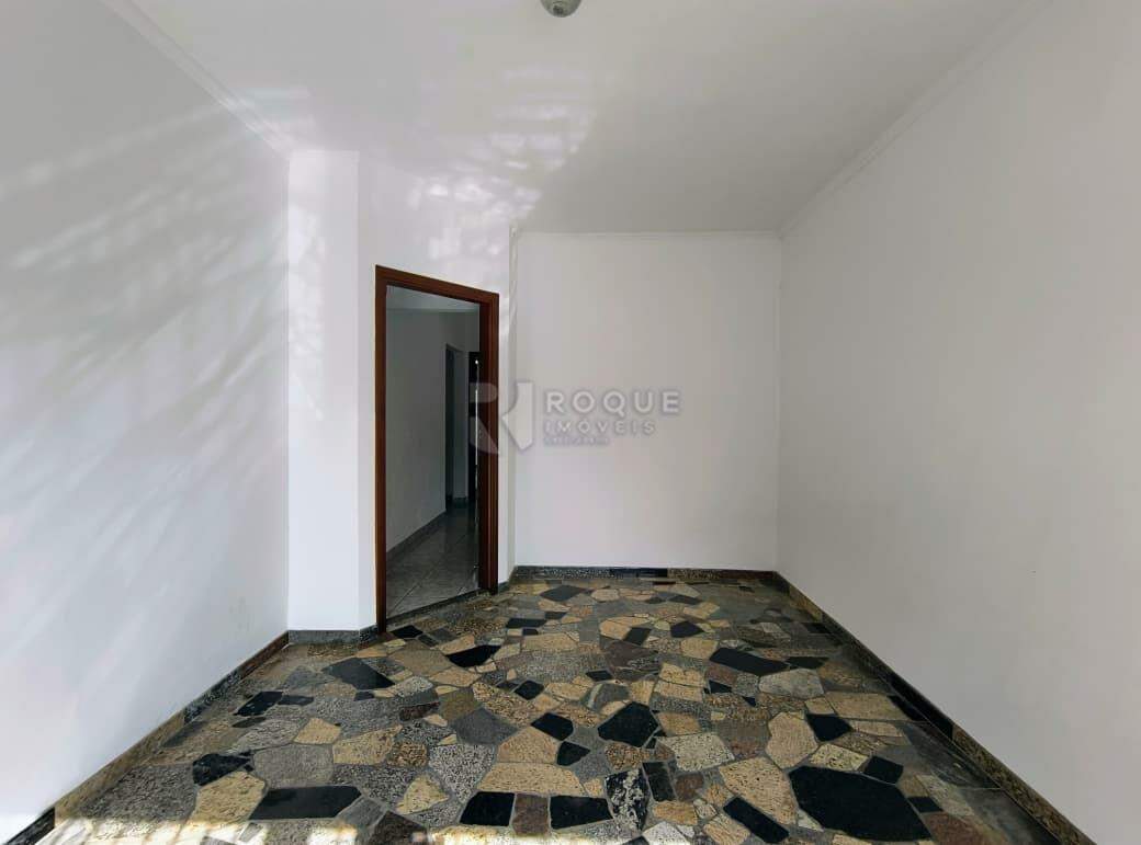 Casa Residencial para aluguel no bairro Vila Independência: Garagem