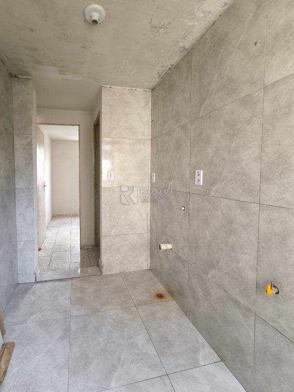 Apartamento à venda no bairro Jardim Olga Veroni: COZINHA