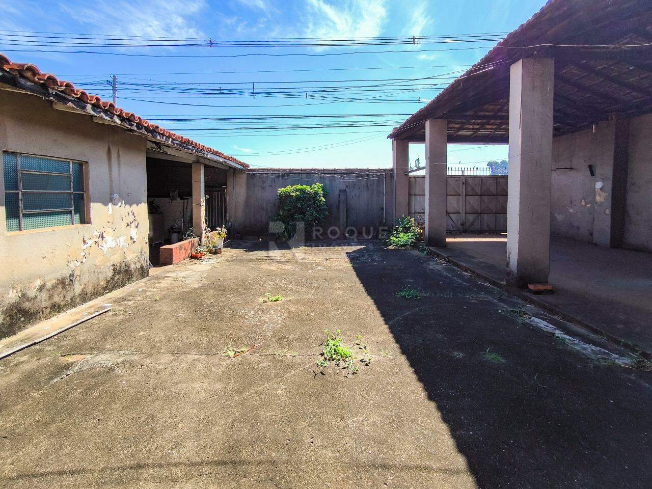 Casa Residencial à venda no bairro Vila Camargo: QUINTAL