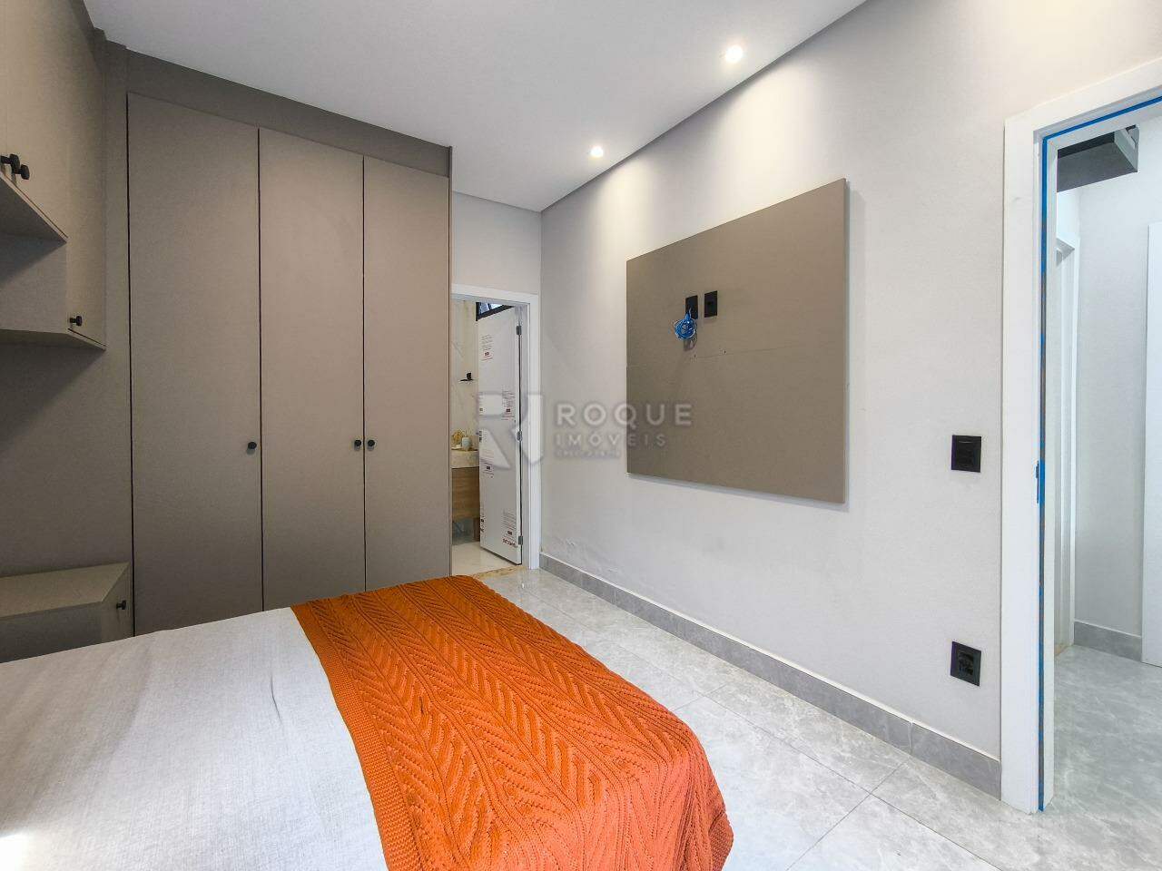Casa Residencial à venda no bairro Jardim Campo Verde II: SUÍTE