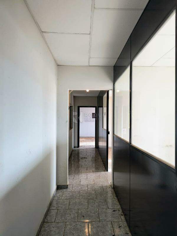 Barracão/Galpão para aluguel no bairro Jardim Nova Limeira: Hall superior