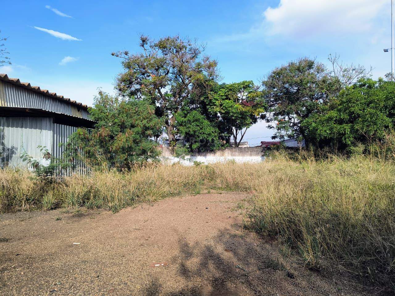 Barracão/Galpão para aluguel no bairro Jardim Nova Limeira: Fundos