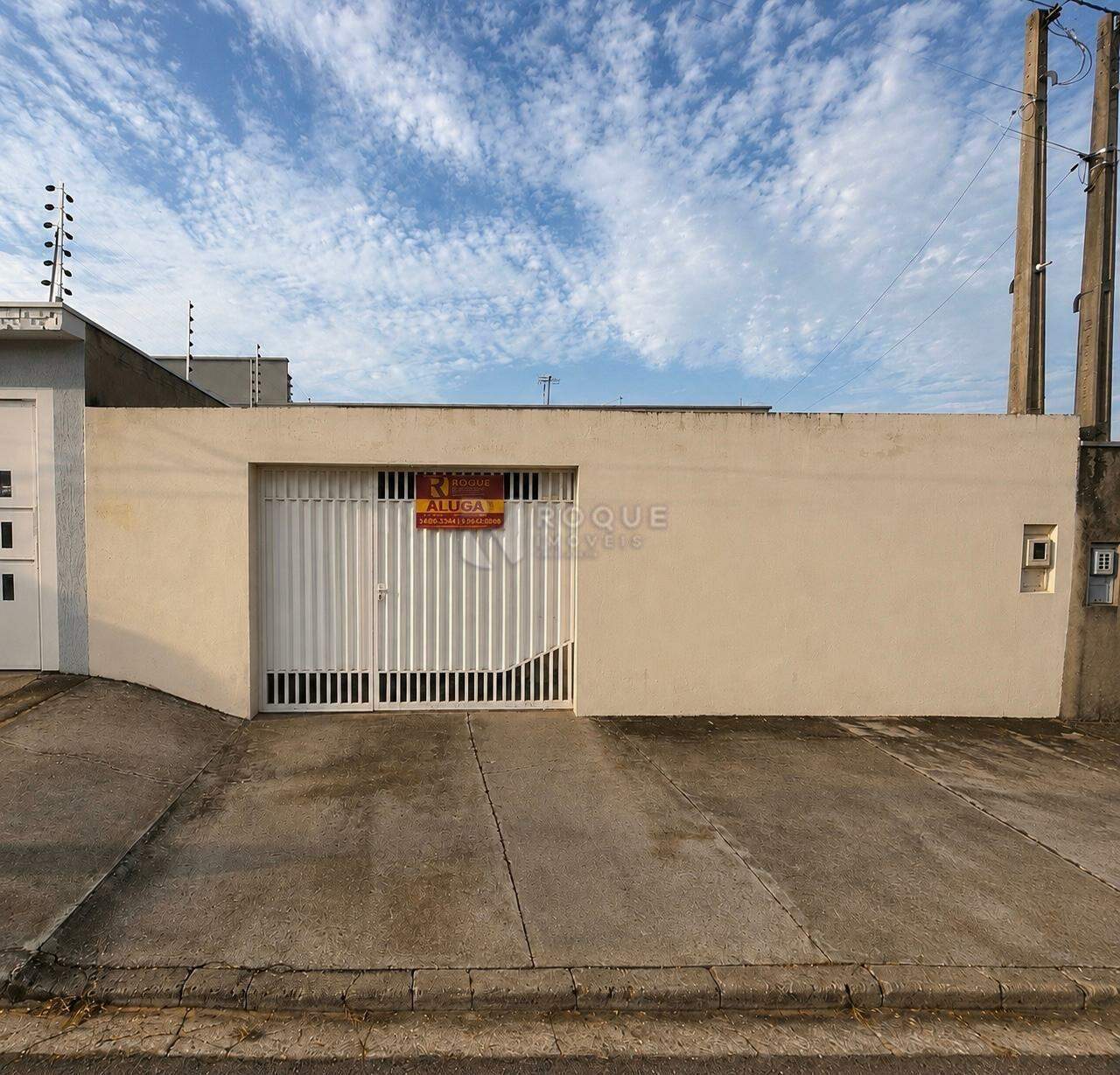 Casa Residencial para aluguel no bairro Jardim Campo Verde I: Fachada