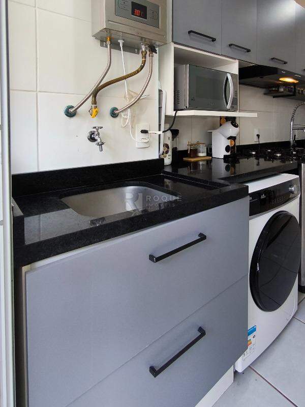 Apartamento para aluguel no bairro Jardim Santa Adélia: LAVANDERIA