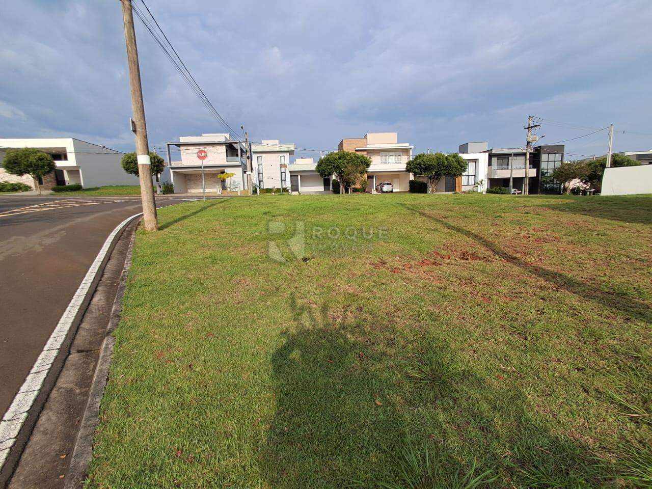 Terreno em condomínio à venda no bairro Residencial Village Damha Limeira: Terreno
