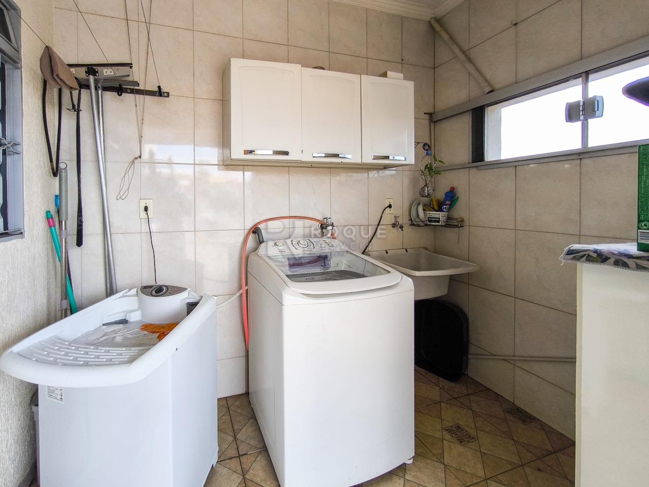 Casa Comercial à venda no bairro Conjunto Habitacional Victor D’Andrea: LAVANDERIA