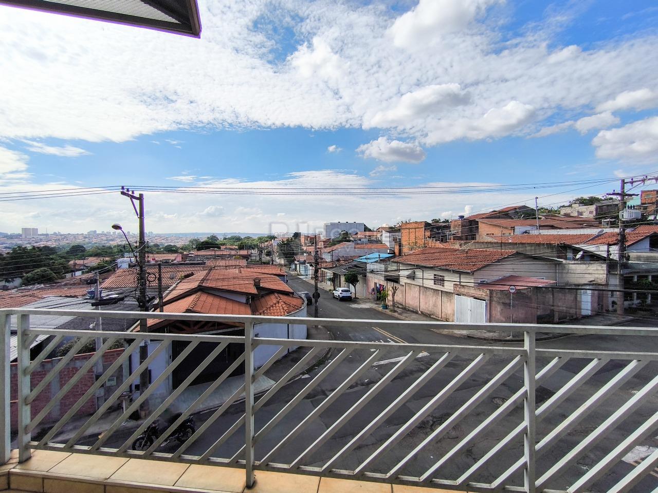 Casa Comercial à venda no bairro Conjunto Habitacional Victor D’Andrea: VISTA PARCIAL DO TERRAÇO
