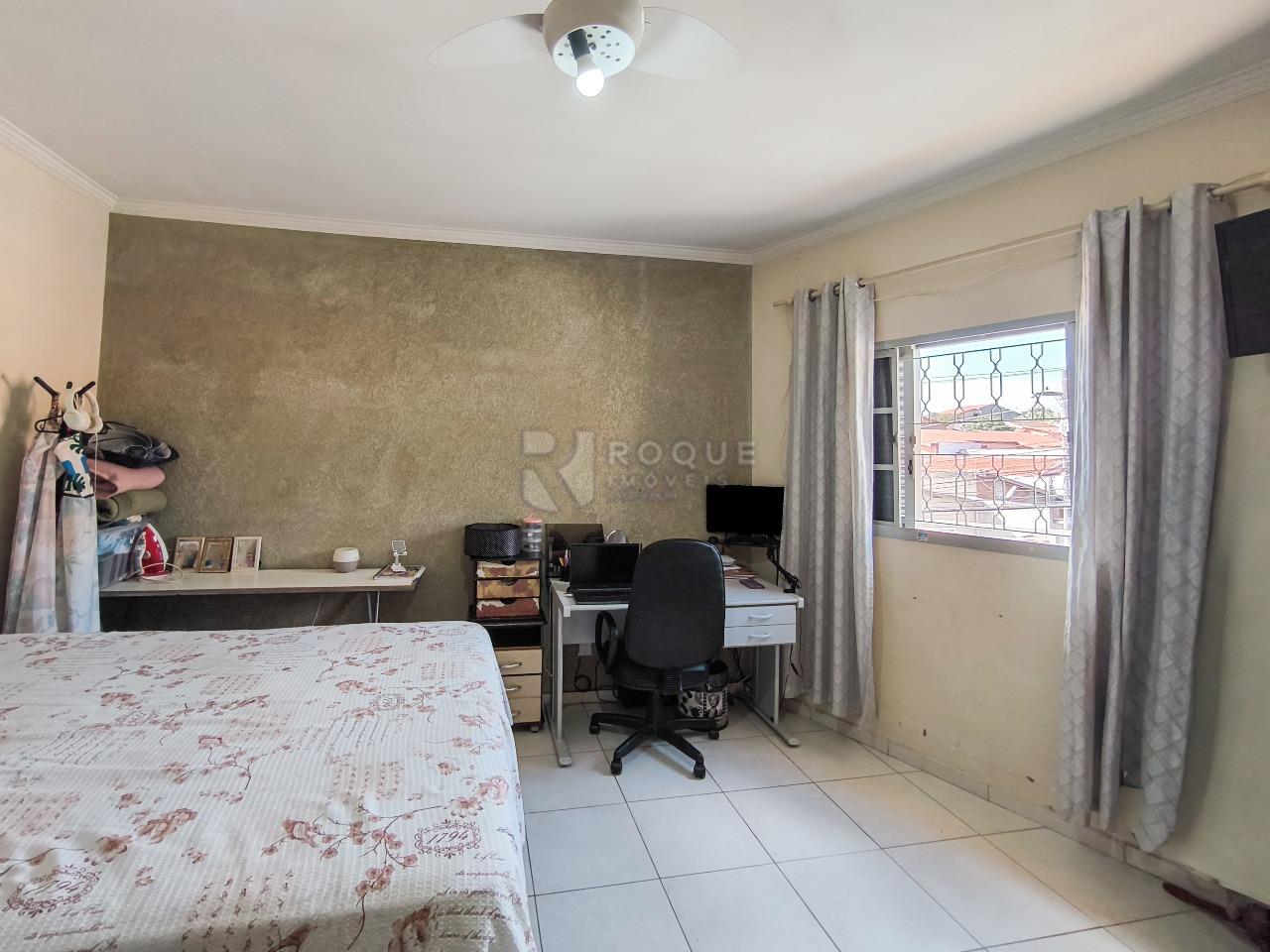 Casa Comercial à venda no bairro Conjunto Habitacional Victor D’Andrea: DORMITÓRIO 1
