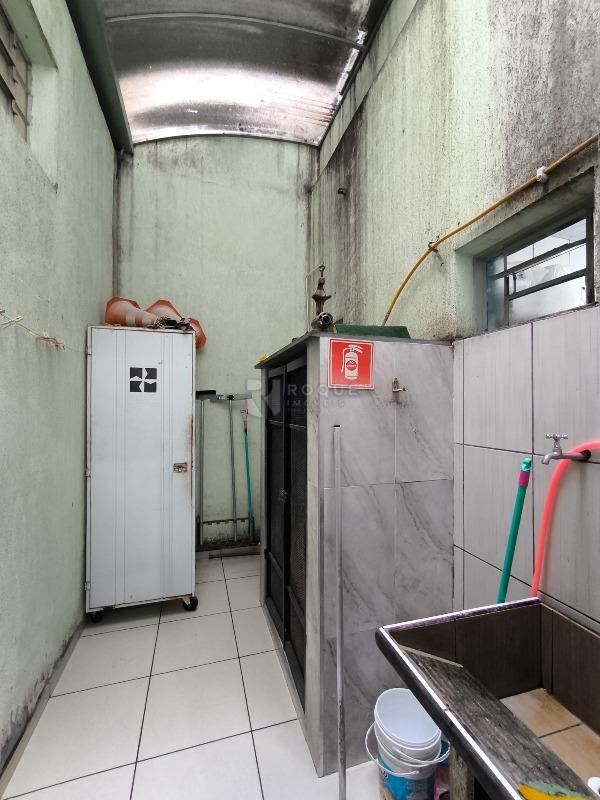 Casa Comercial à venda no bairro Conjunto Habitacional Victor D’Andrea: ÁREA DE LUZ SALÃO COMERCIAL