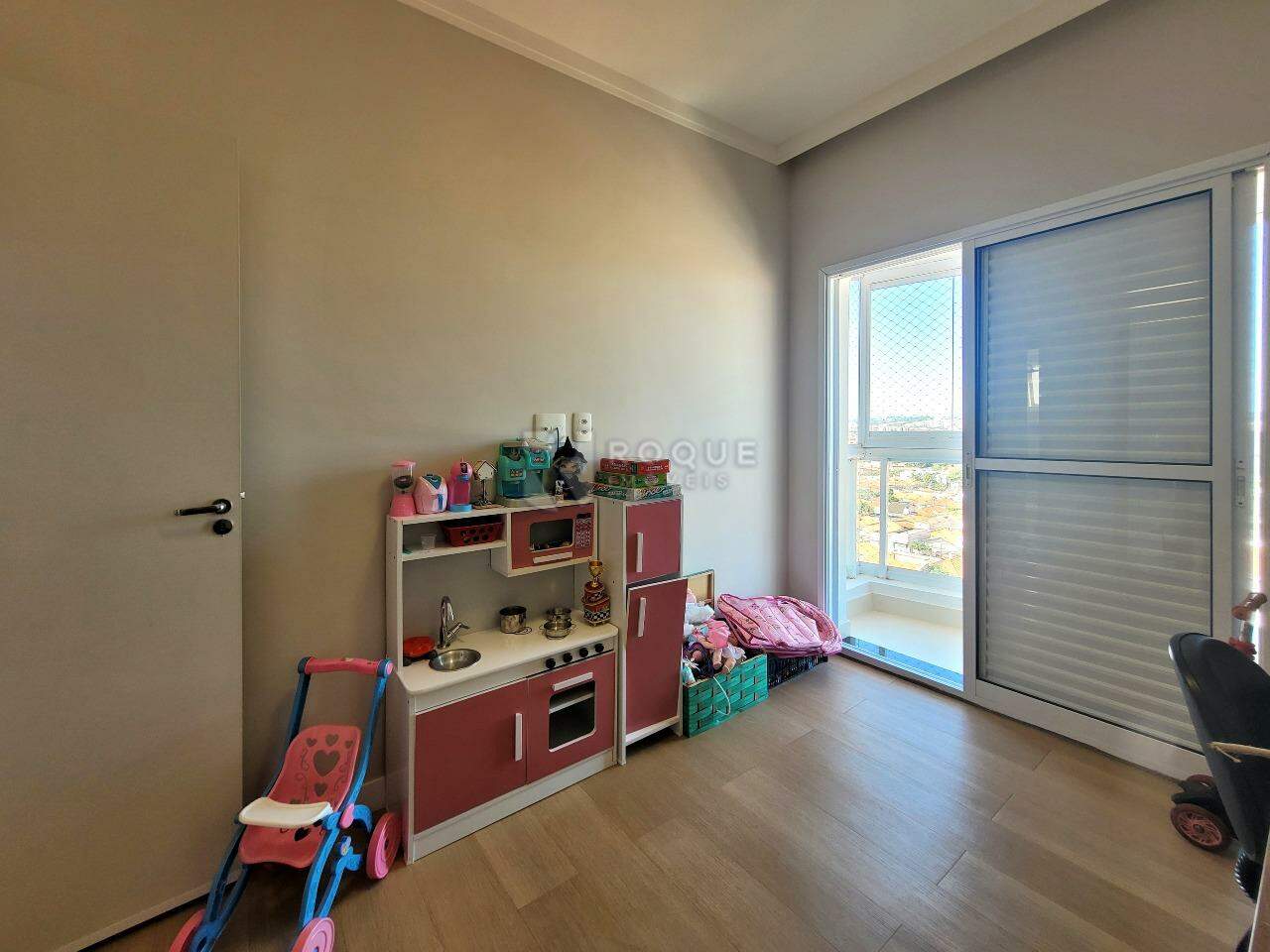 Apartamento à venda no bairro Vila Cristovam: Dormitório 1