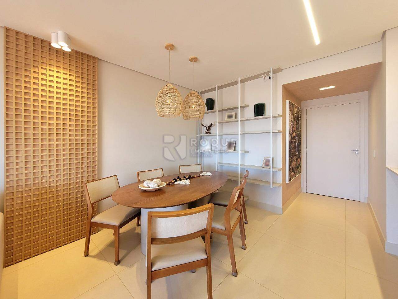 Apartamento à venda no bairro Vila Cristovam: Sala de Jantar