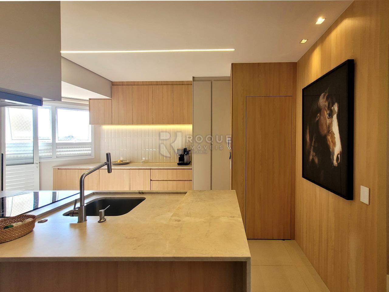 Apartamento à venda no bairro Vila Cristovam: Cozinha