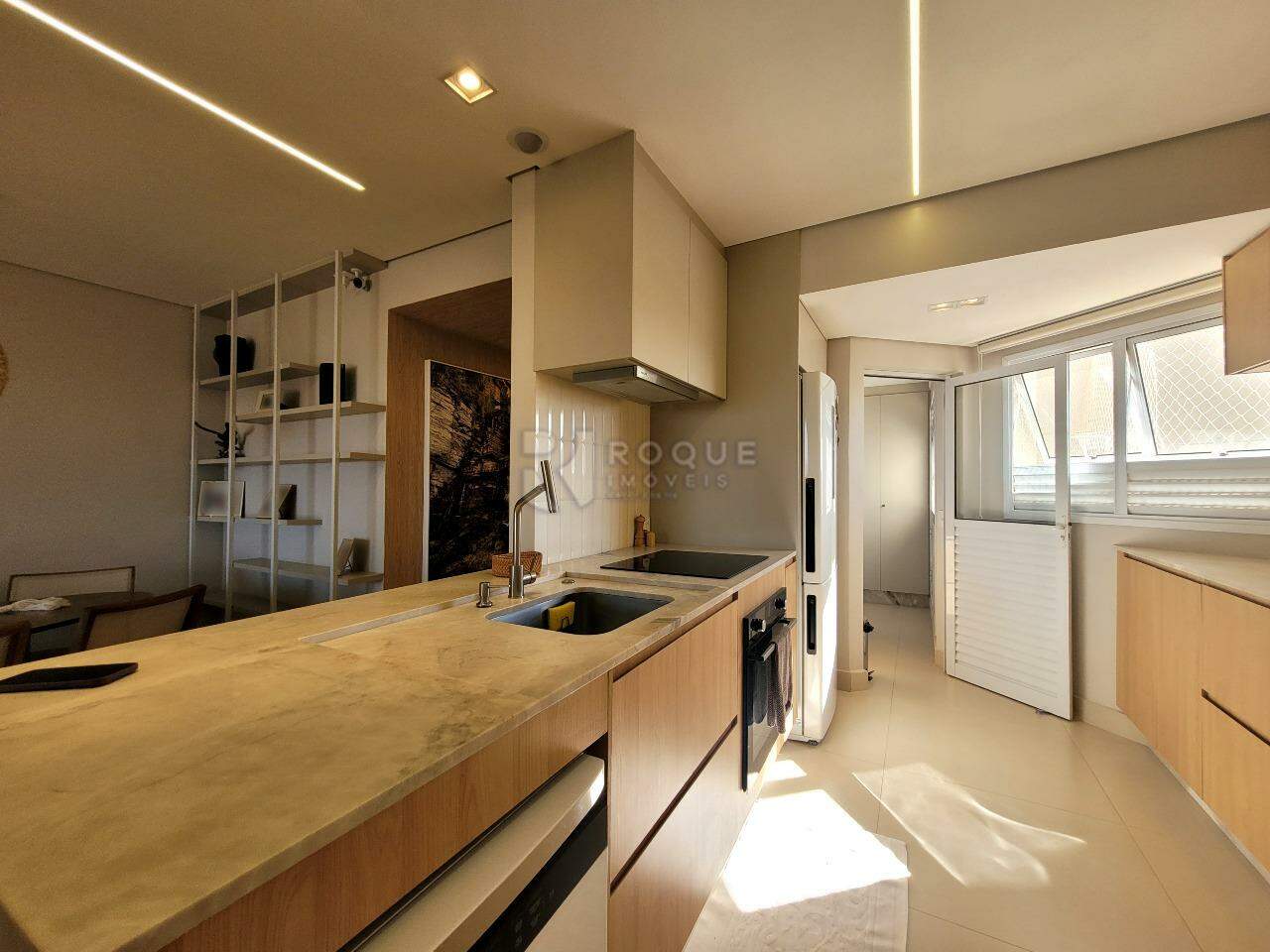 Apartamento à venda no bairro Vila Cristovam: Cozinha