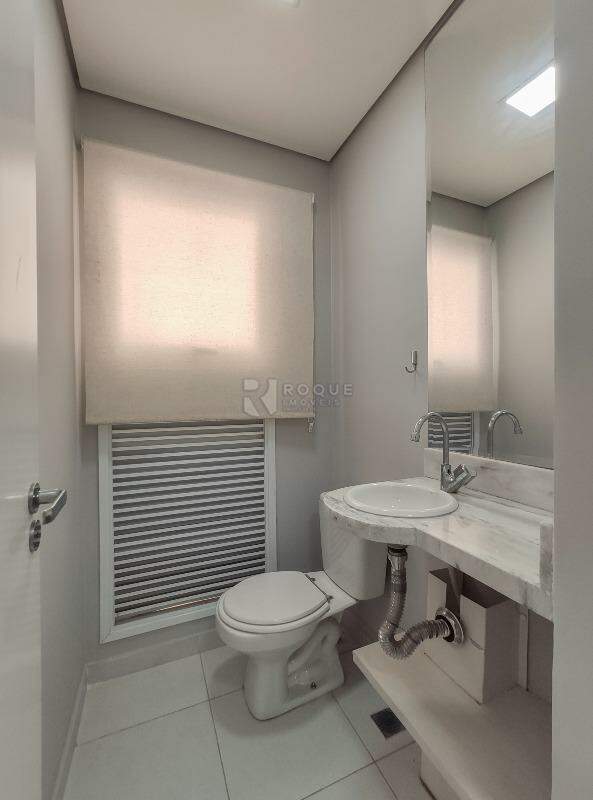Apartamento à venda no bairro Jardim São Roque: Lavabo 
