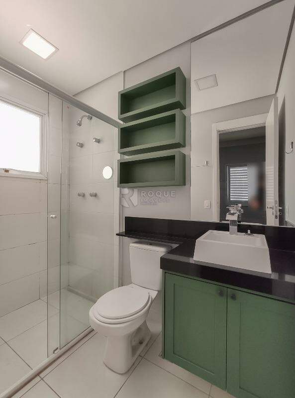 Apartamento à venda no bairro Jardim São Roque: WC suíte 