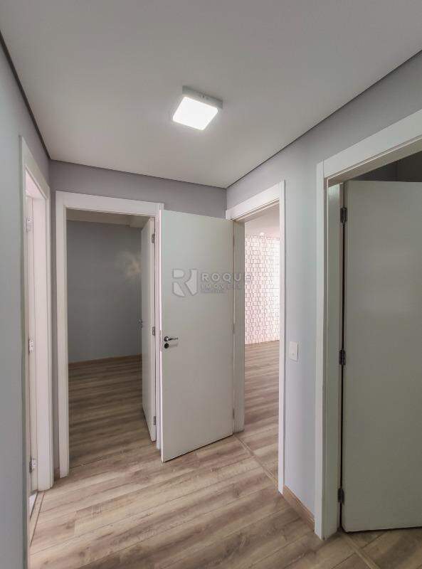 Apartamento à venda no bairro Jardim São Roque: Hall 