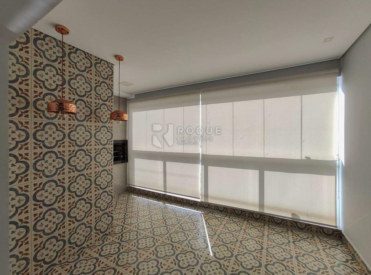 Apartamento à venda no bairro Jardim São Roque: Sacada 