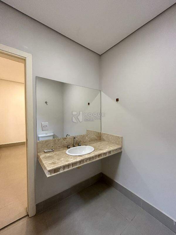 Salas/Conjuntos para aluguel no bairro Vila Cristovam: WC sala 3