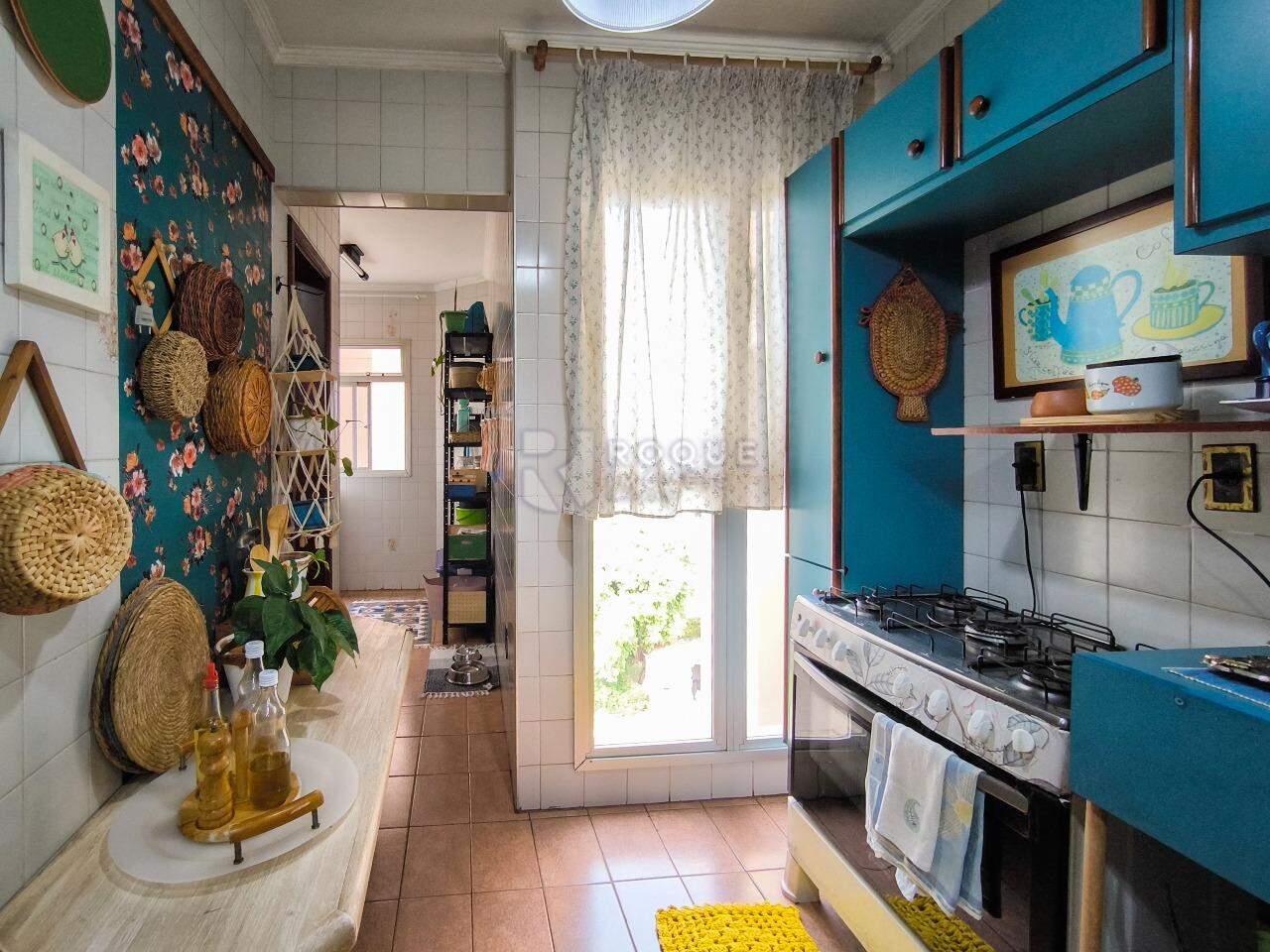 Apartamento à venda no bairro Vila Independência: COZINHA