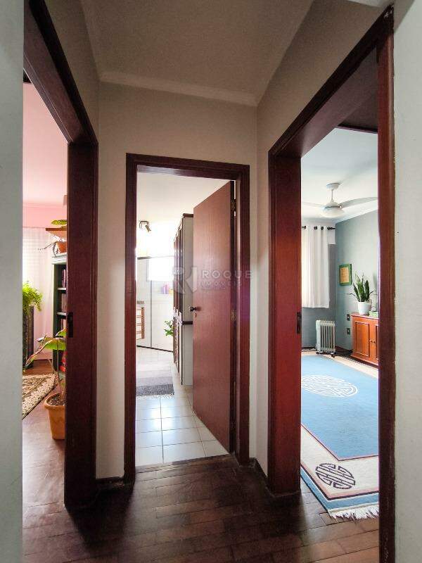 Apartamento à venda no bairro Vila Independência: ÁREA DE CIRCULAÇÃO