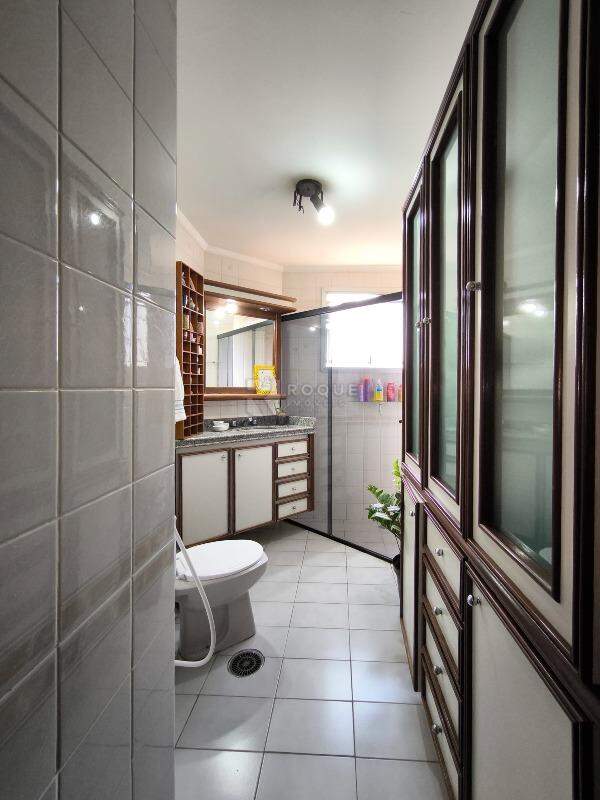 Apartamento à venda no bairro Vila Independência: BANHEIRO SOCIAL