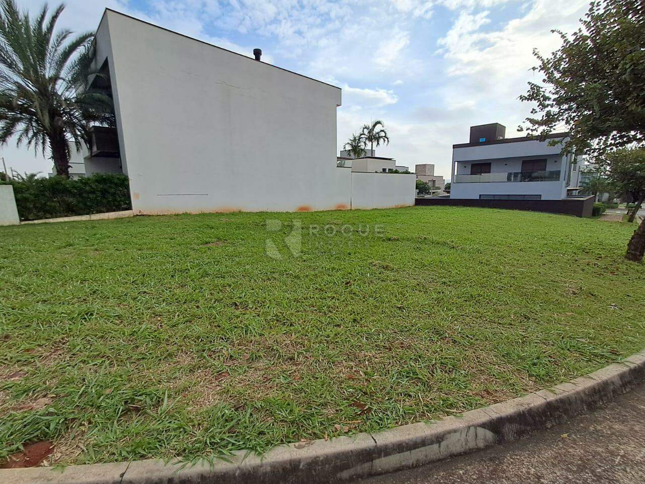 Terreno em condomínio à venda no bairro Residencial Village Damha Limeira: Terreno