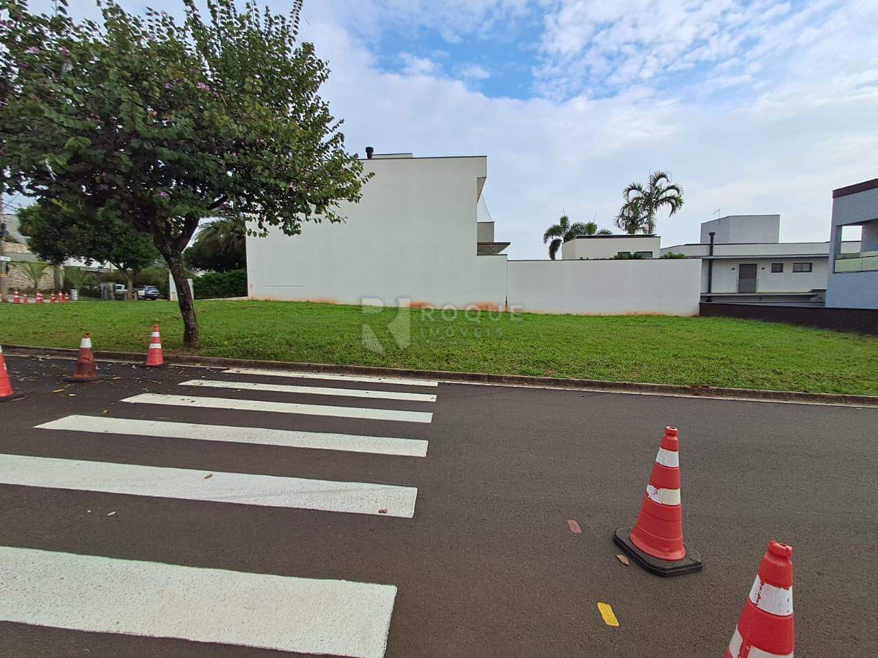 Terreno em condomínio à venda no bairro Residencial Village Damha Limeira: Terreno