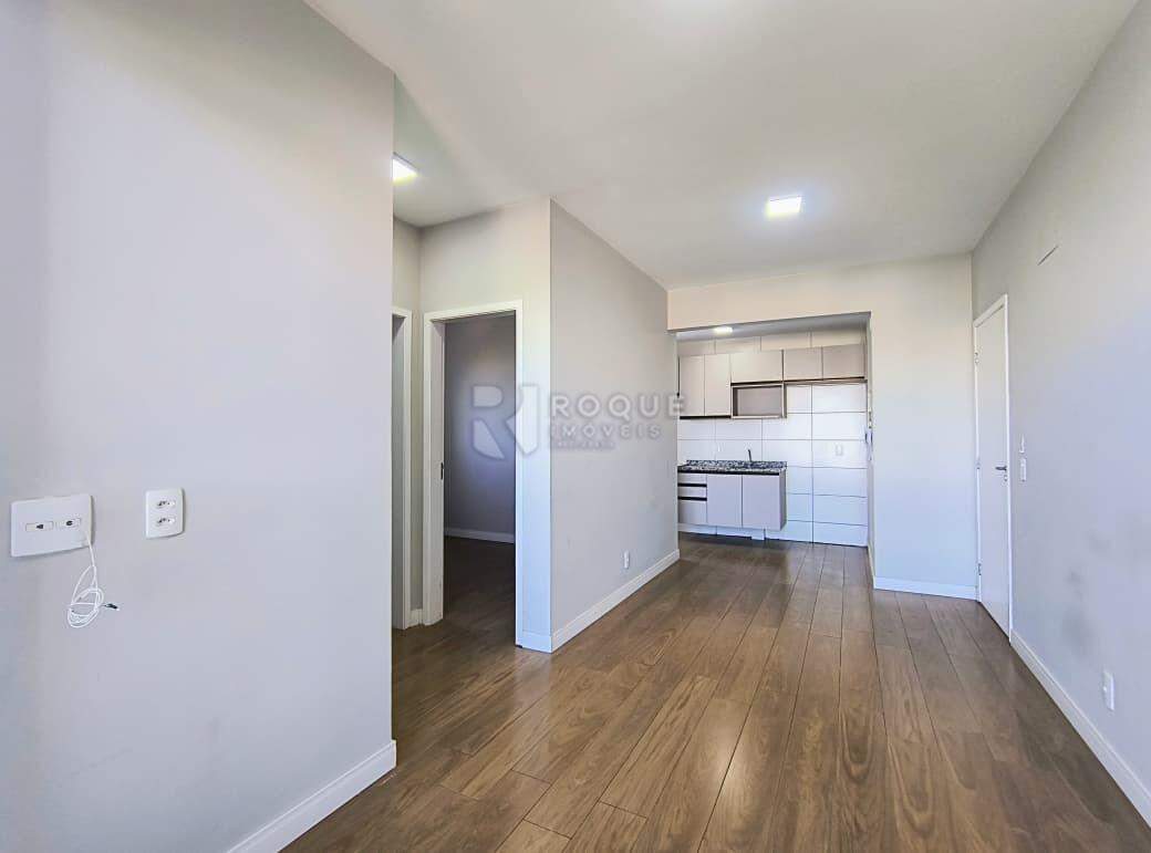 Apartamento para aluguel no bairro Vale das Esmeraldas: Sala