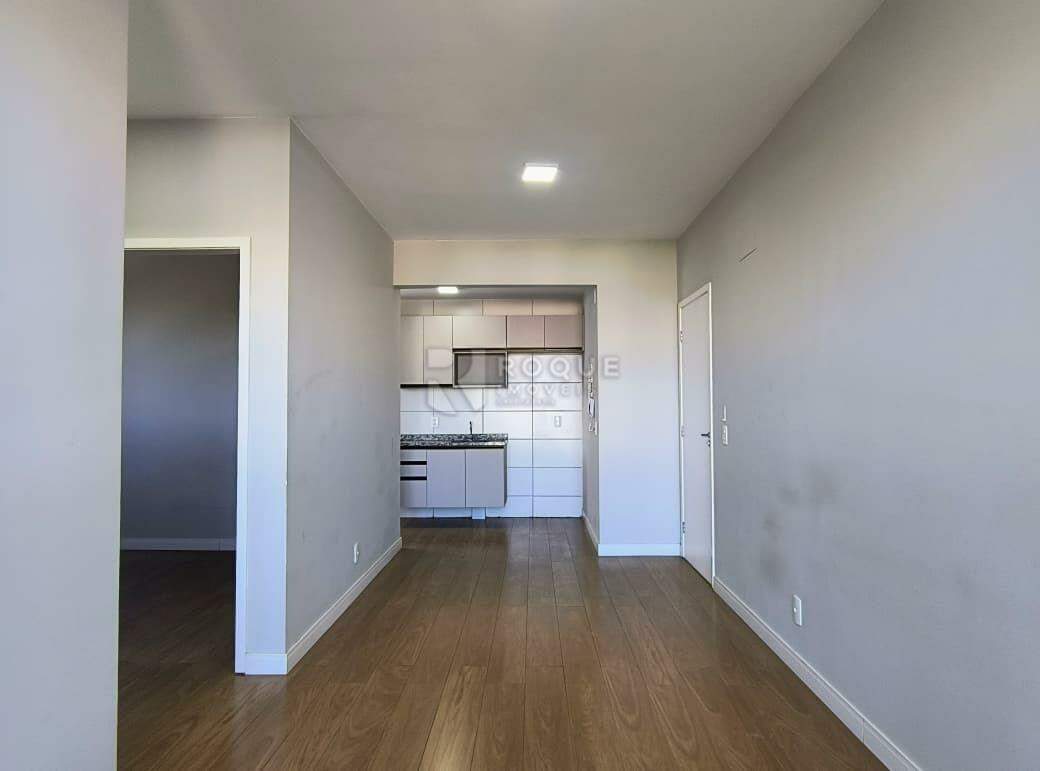 Apartamento para aluguel no bairro Vale das Esmeraldas: Sala