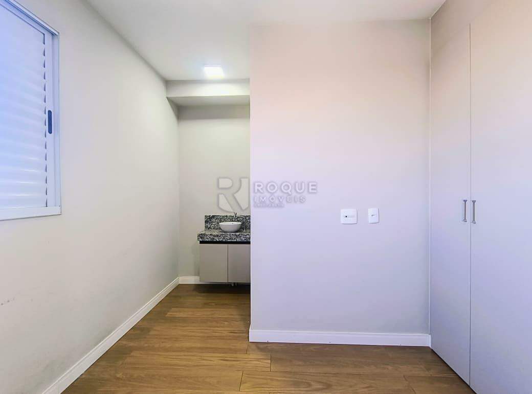 Apartamento para aluguel no bairro Vale das Esmeraldas: Dormitório suíte