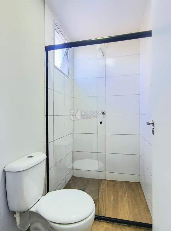 Apartamento para aluguel no bairro Vale das Esmeraldas: Wc suíte