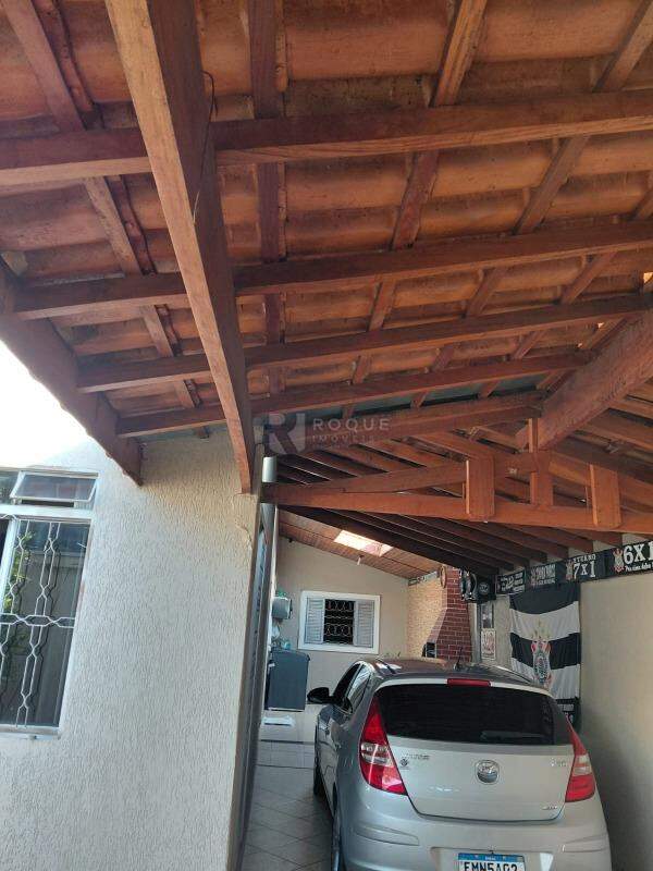 Casa Residencial à venda no bairro Jardim Residencial Regina Bastelli: garagem