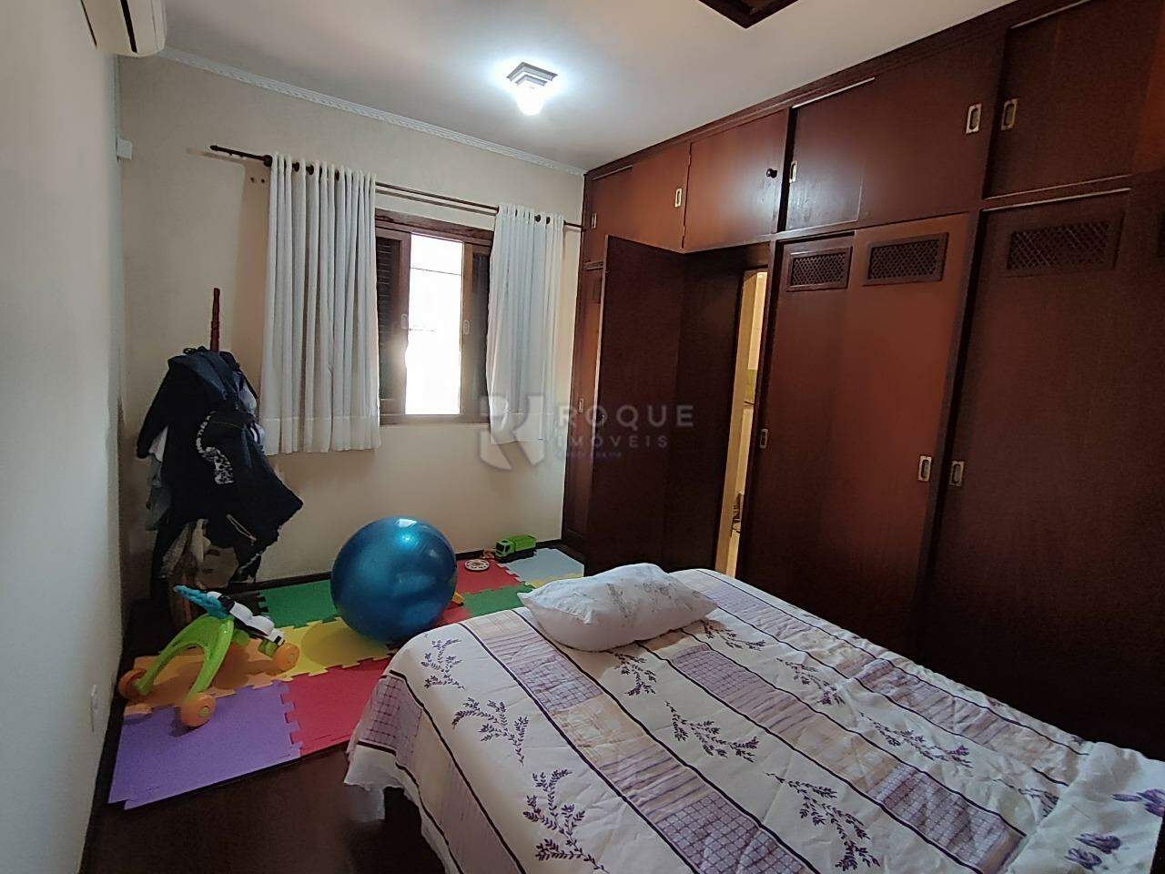 Casa Residencial à venda no bairro Jardim Nova Suiça: