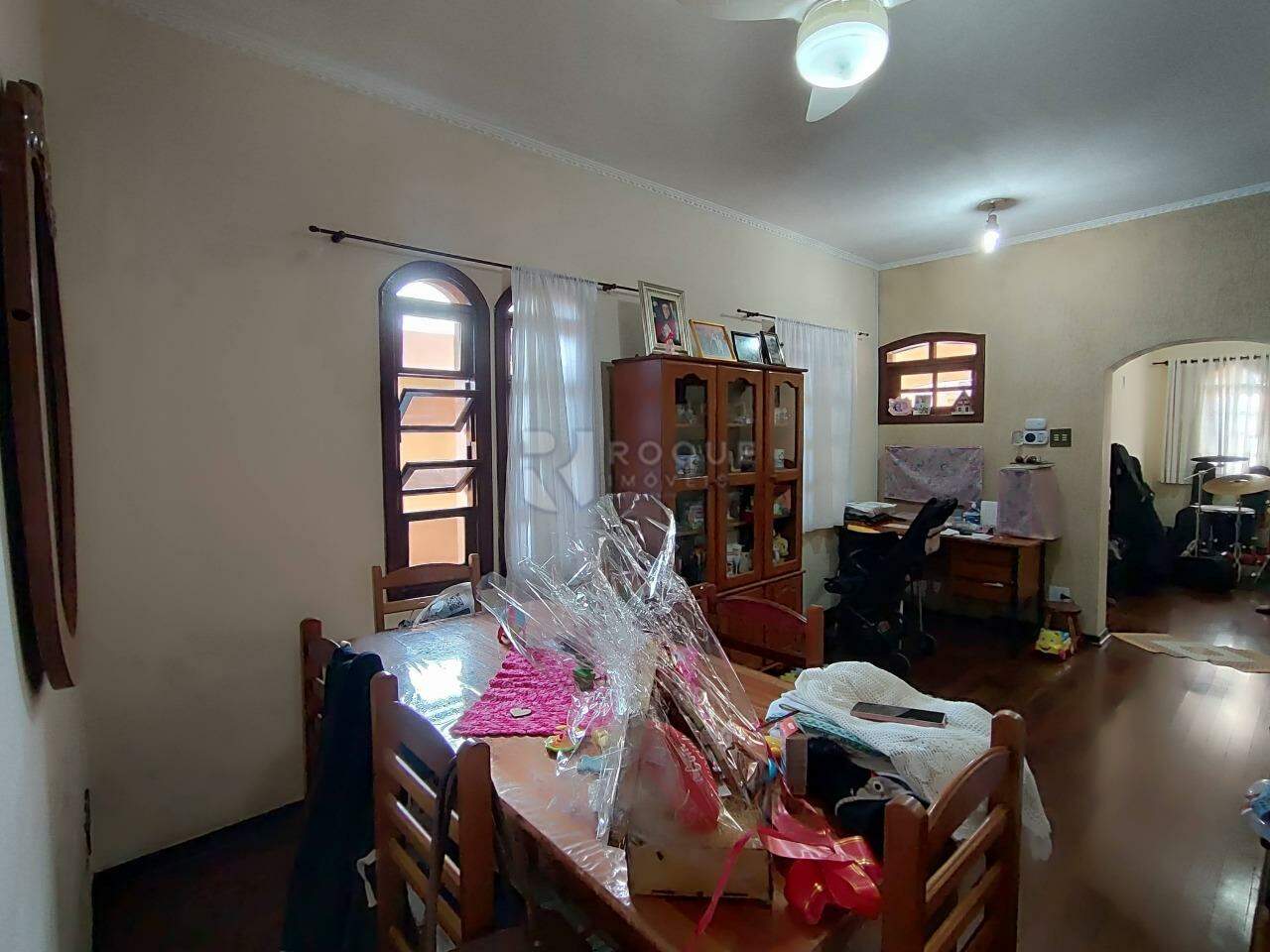 Casa Residencial à venda no bairro Jardim Nova Suiça: 