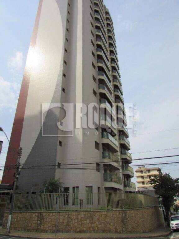 Apartamento para aluguel no bairro Centro: 