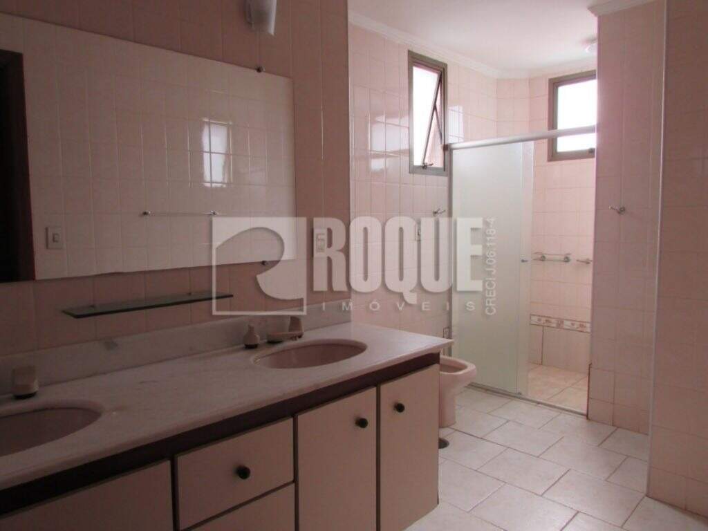 Apartamento para aluguel no bairro Centro: WC suíte