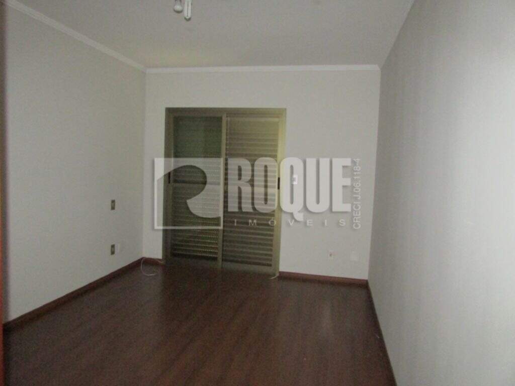 Apartamento para aluguel no bairro Centro: Dormitório 3