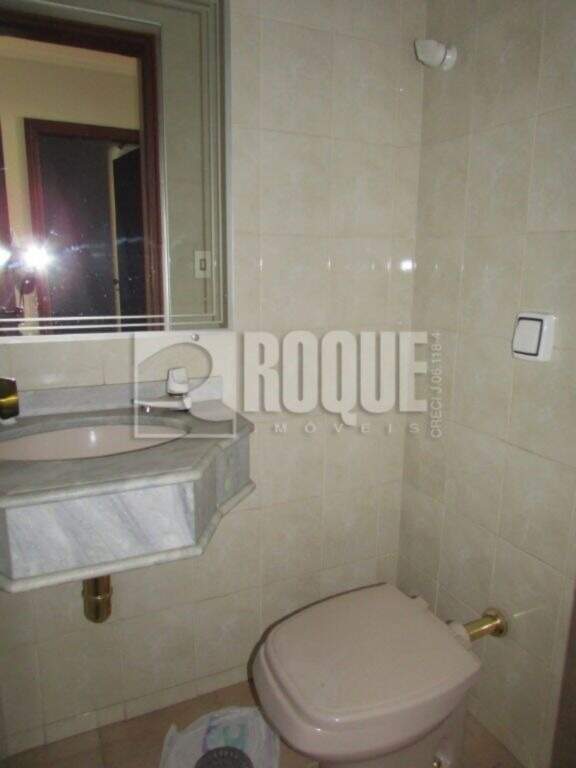 Apartamento para aluguel no bairro Centro: Lavabo