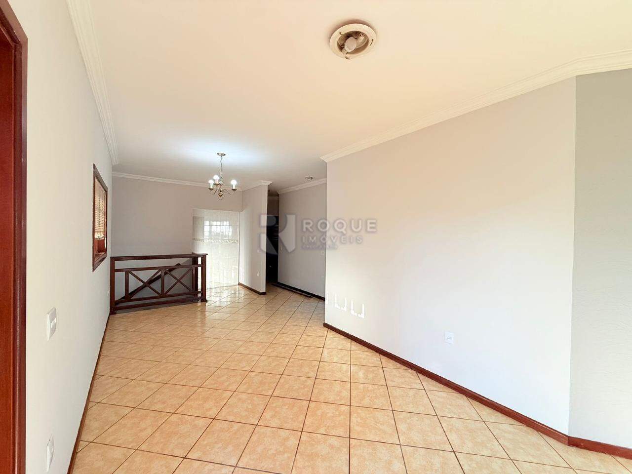 Casa Residencial para aluguel no bairro Jardim Nova Europa: Sala