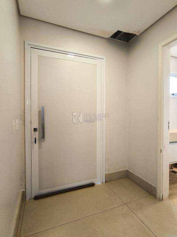 Casa em condomínio à venda no bairro Jardim Montezuma: HALL DE ENTRADA