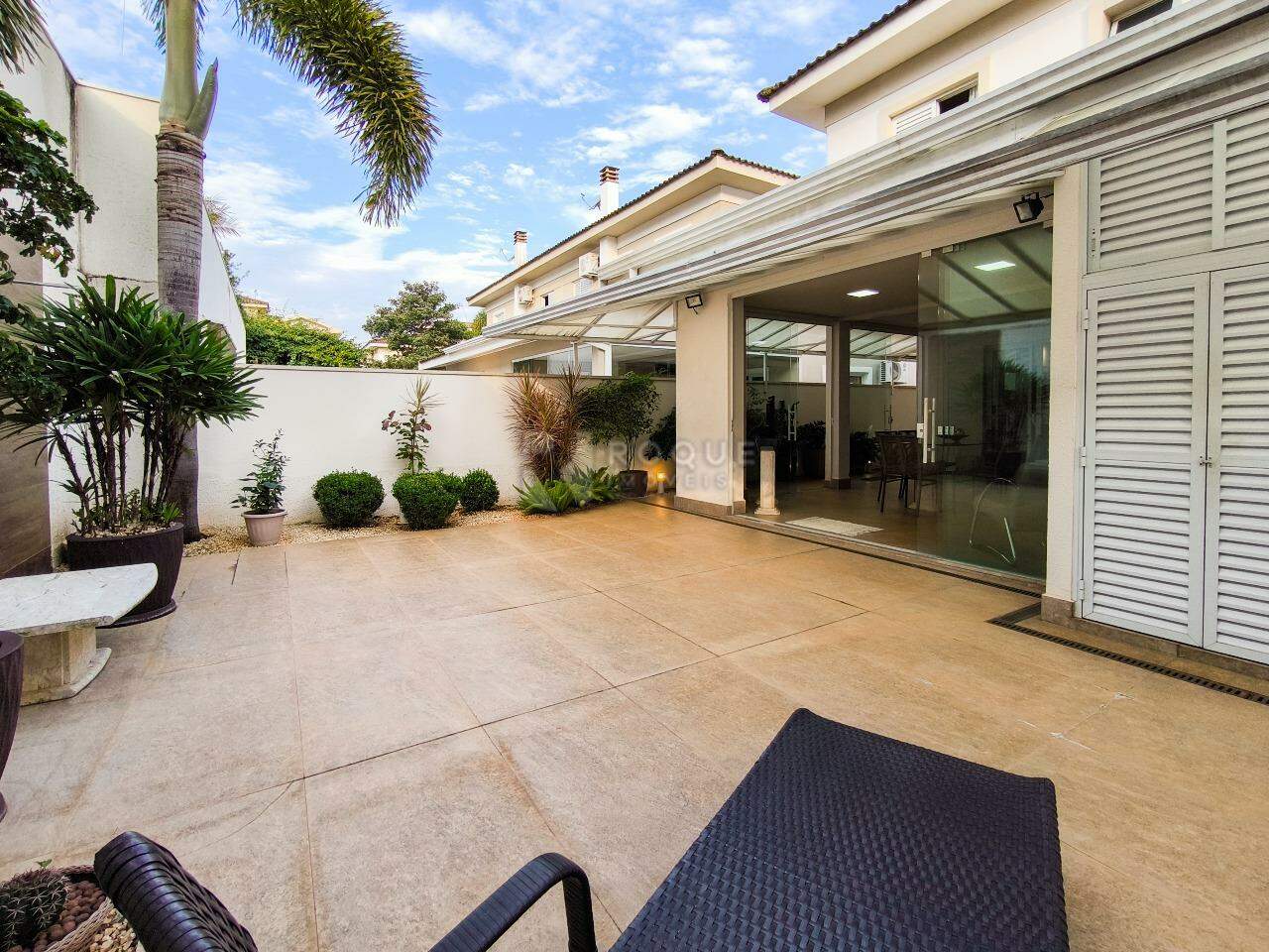 Casa em condomínio à venda no bairro Jardim Montezuma: QUINTAL