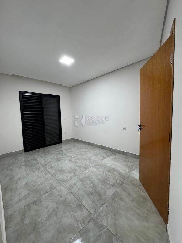 Casa Residencial à venda no bairro Residencial Colinas do Engenho I: Dormitório 01