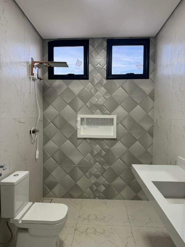 Casa Residencial à venda no bairro Residencial Colinas do Engenho I: Wc suíte