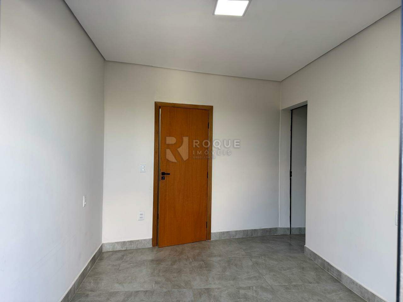 Casa Residencial à venda no bairro Residencial Colinas do Engenho I: Suíte